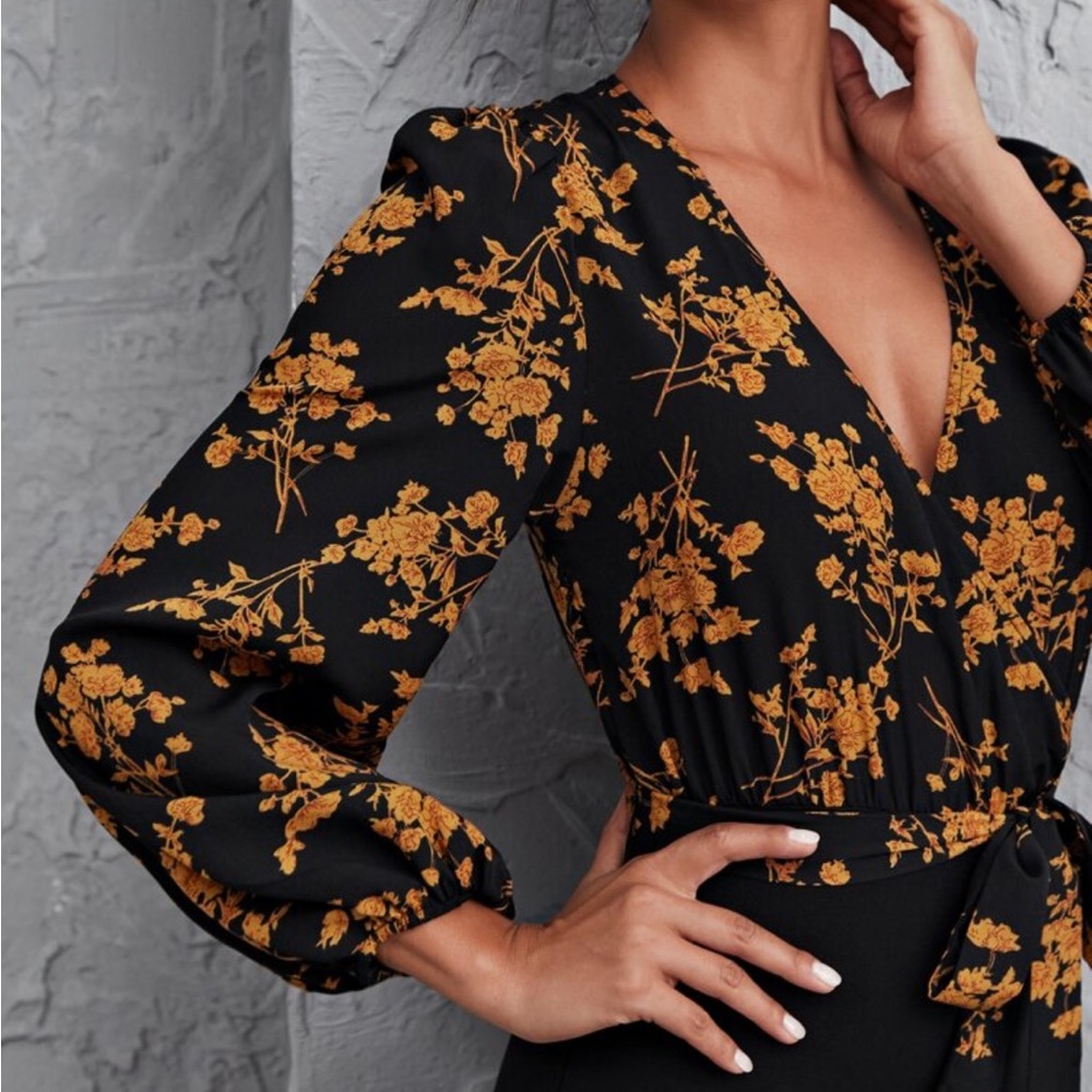 SHEIN Lantern Sleeve Self Belted Floral Jumpsuit size S - Picture 3 of 8